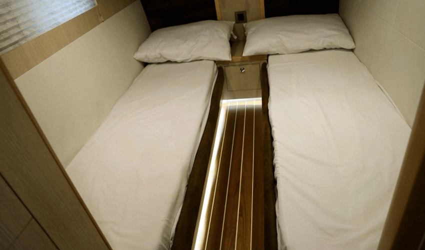 wazhir.com yacht rental dubai