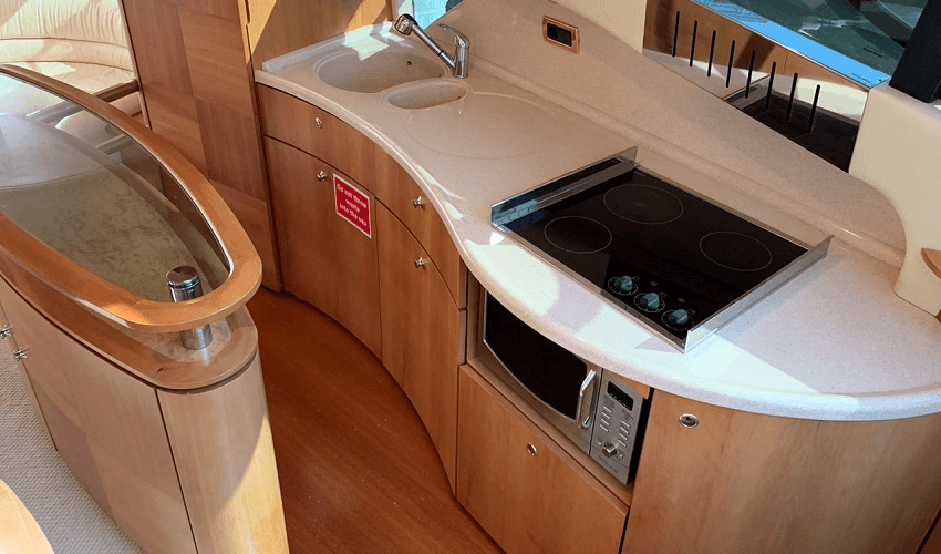 wazhir.com yacht rental dubai