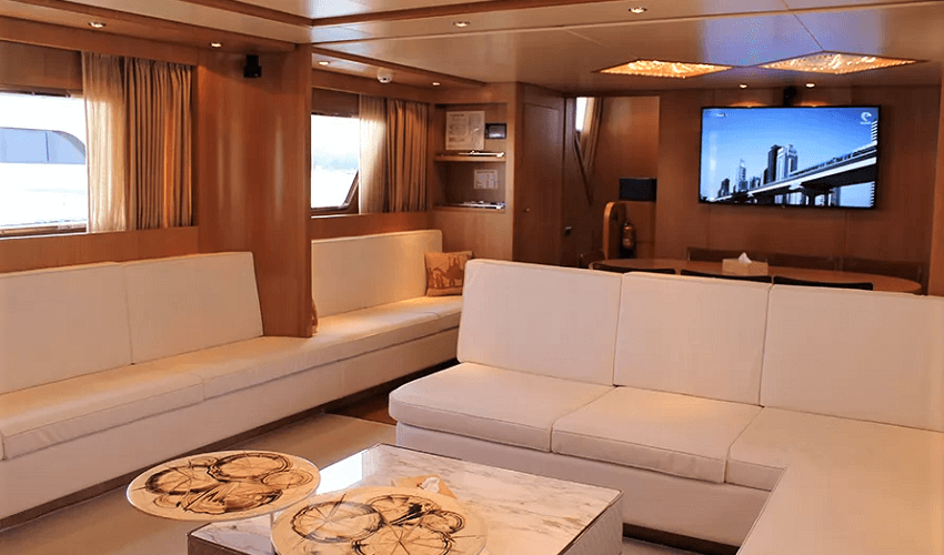 wazhir.com yacht rental dubai
