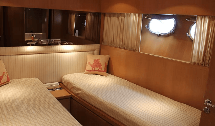 wazhir.com yacht rental dubai