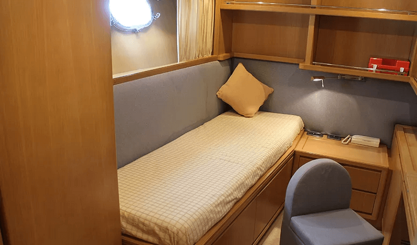 wazhir.com yacht rental dubai