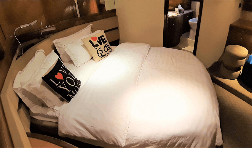 wazhir.com yacht rental dubai