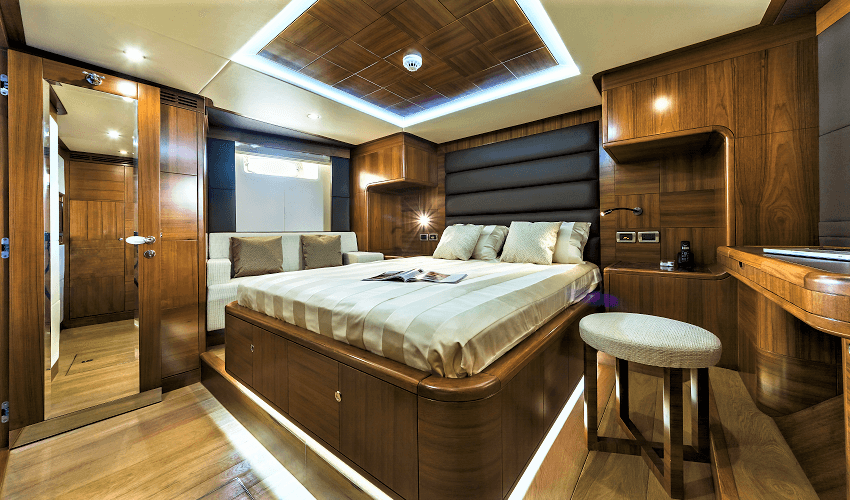 wazhir.com yacht rental dubai