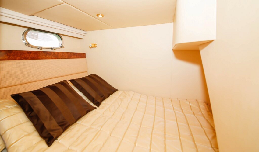 wazhir.com yacht rental dubai