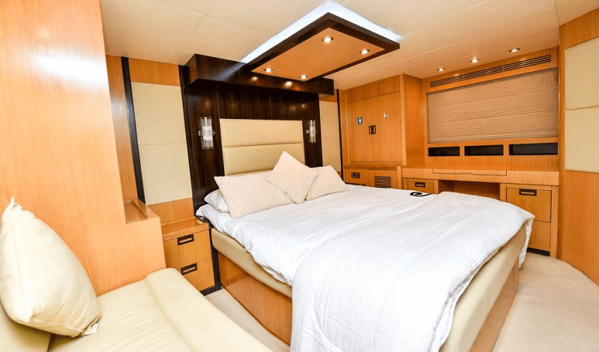 wazhir.com yacht rental dubai