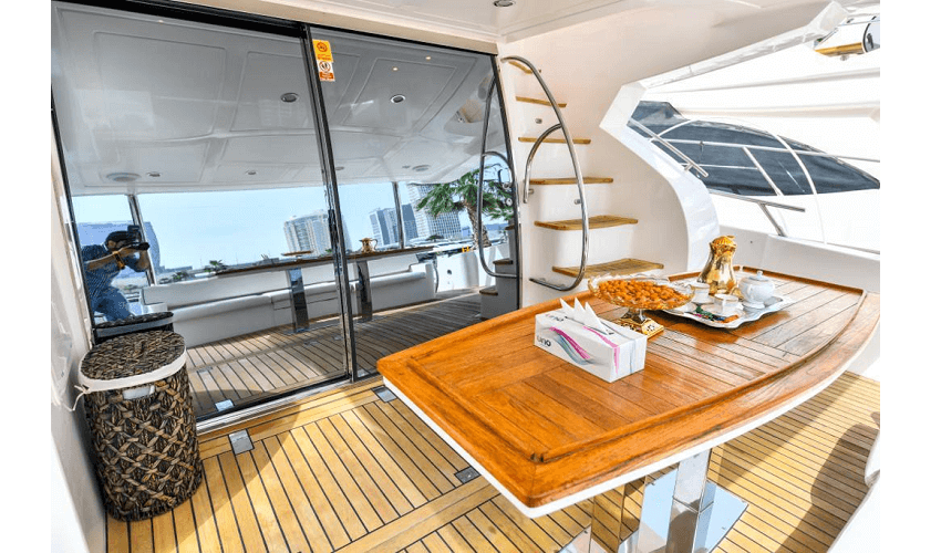 wazhir.com yacht rental dubai