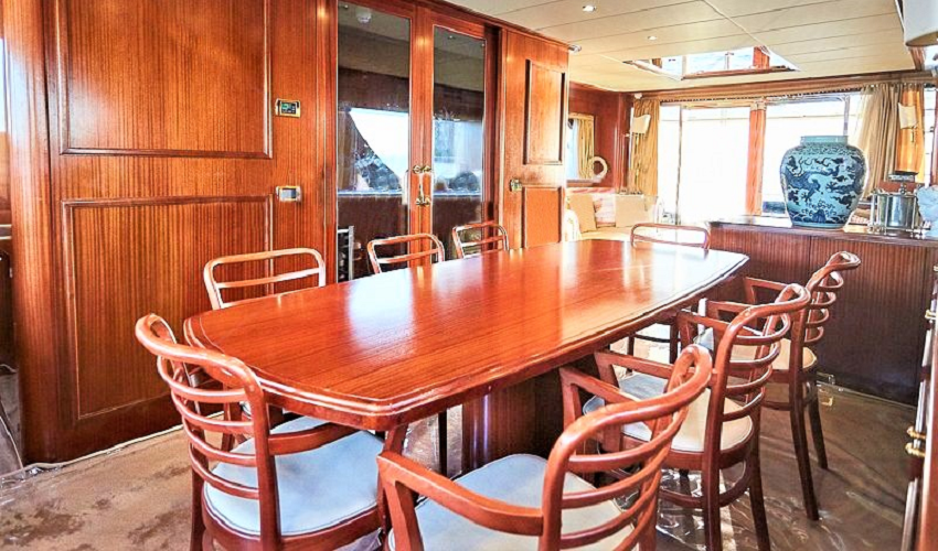 wazhir.com yacht rental dubai