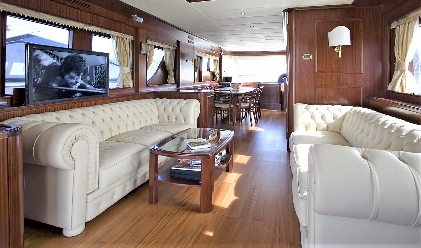 wazhir.com yacht rental dubai