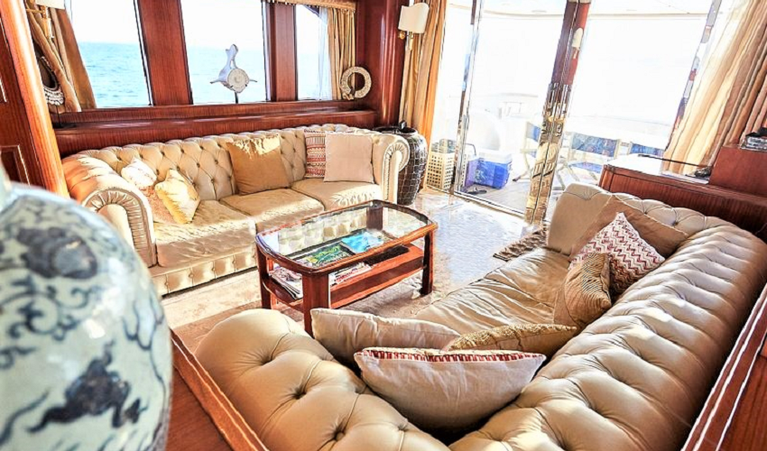wazhir.com yacht rental dubai