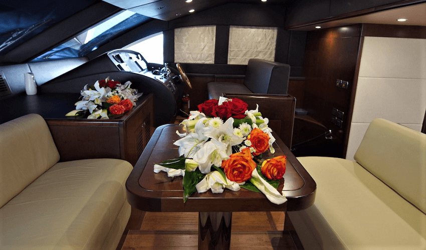 wazhir.com yacht rental dubai