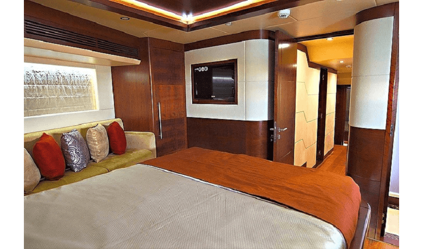 wazhir.com yacht rental dubai