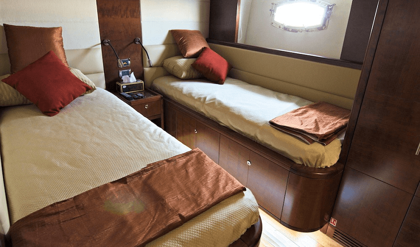 wazhir.com yacht rental dubai