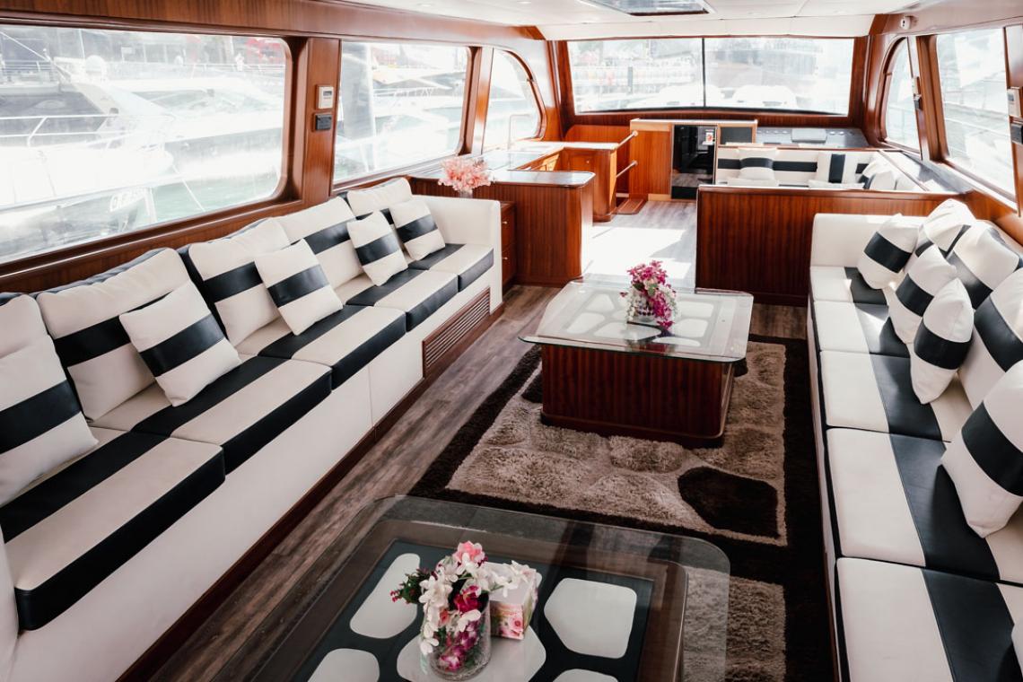 wazhir.com yacht rental dubai