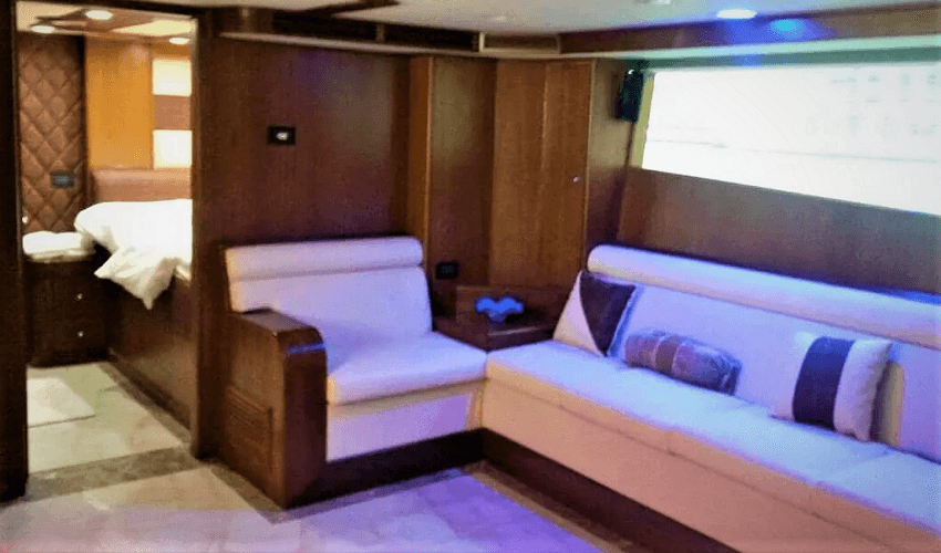 wazhir.com yacht rental dubai